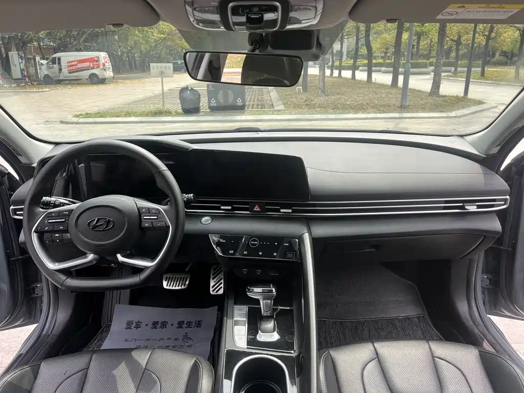 Elantra 2021 1.5L CVT LUX Premium Edition купить на сайте DeffCars
