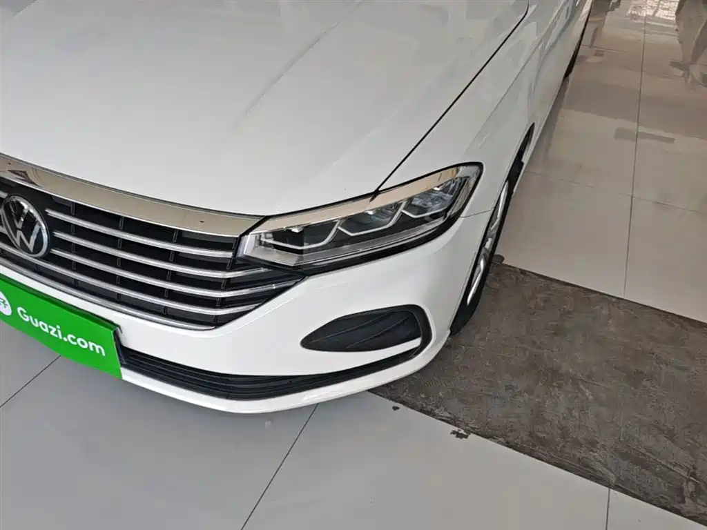 Lavida 2023 facelift 1.5L automatic Deyi version купить на сайте DeffCars