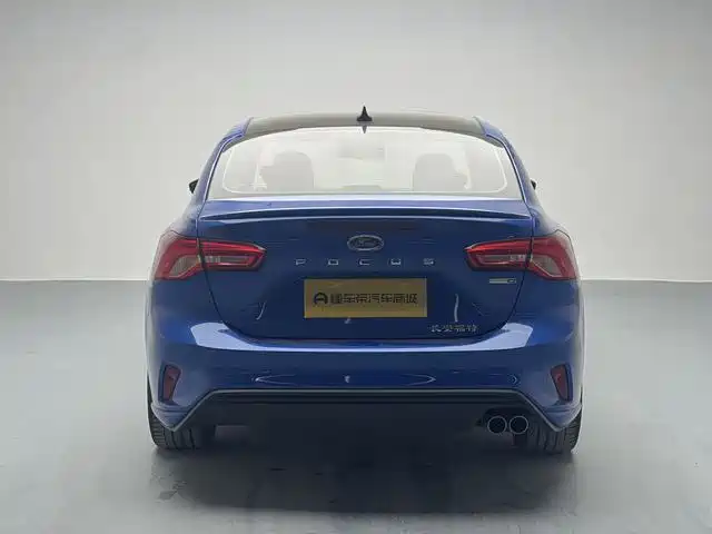 Focus 2020 Sedan EcoBoost 180 Automatic ST Line купить на сайте DeffCars