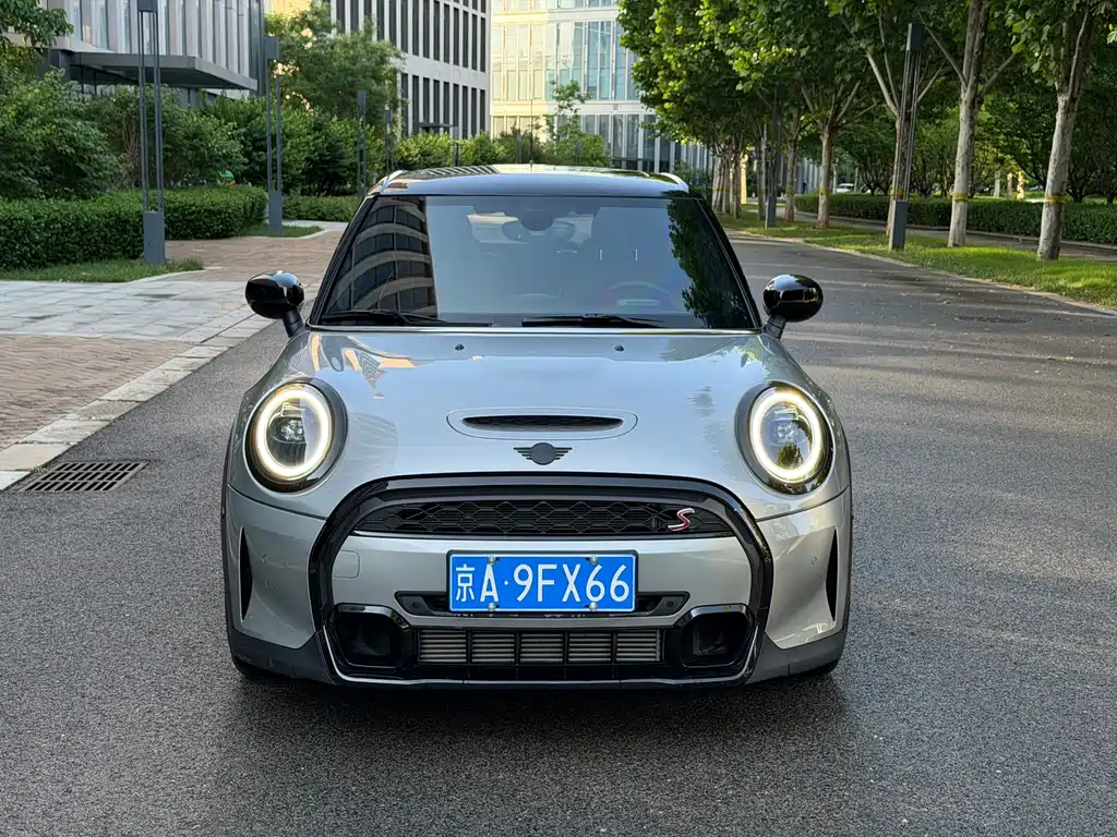 MINI 2023 2.0T COOPER S Artist Five-Door Edition купить на сайте DeffCars
