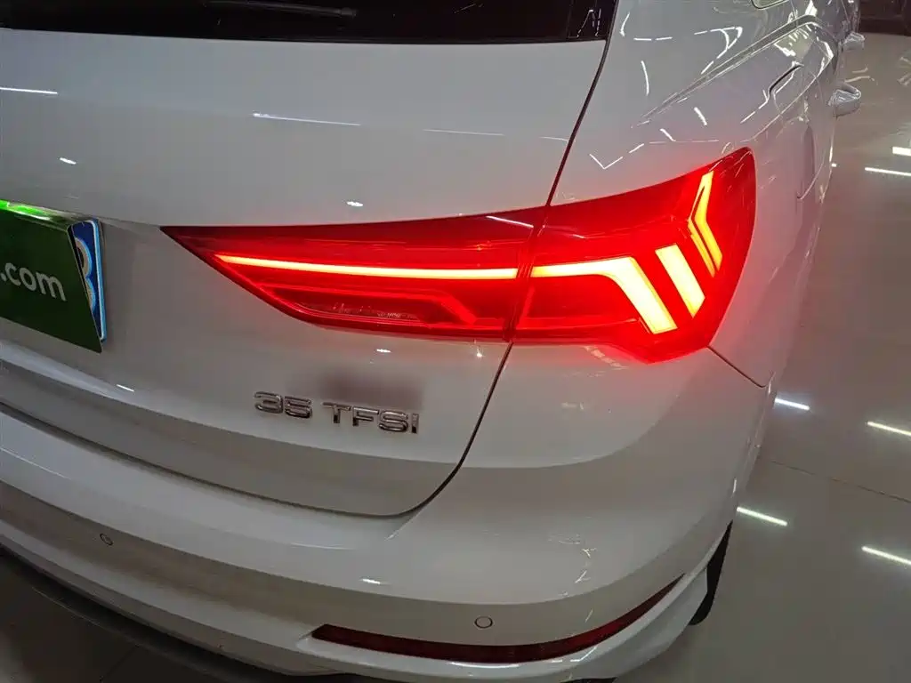 Audi Q3 2020 35 TFSI Fashionable and Dynamic купить на сайте DeffCars