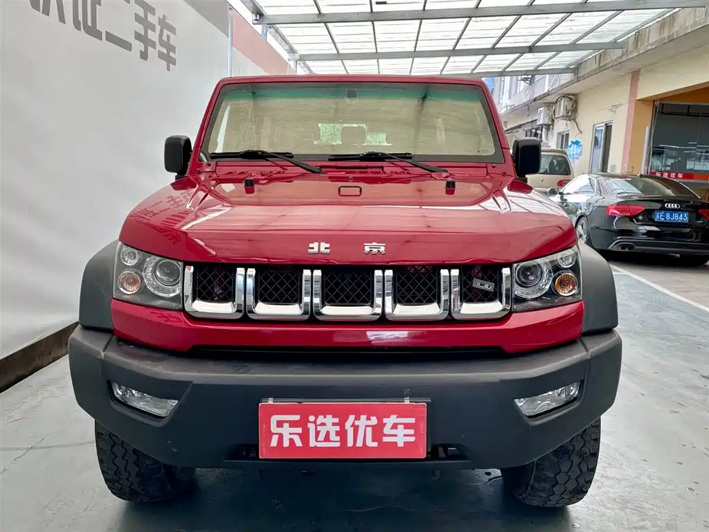 Beijing off-road BJ40 2016 40L 2.3T automatic four-wheel drive exclusive version купить на сайте DeffCars