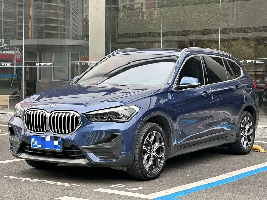 BMW X1 2021 sDrive25Li leading model купить на сайте DeffCars