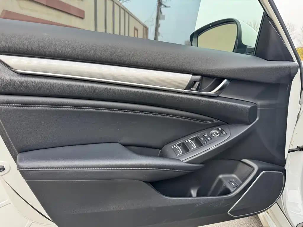Accord 2018 260TURBO Deluxe Edition National VI купить на сайте DeffCars