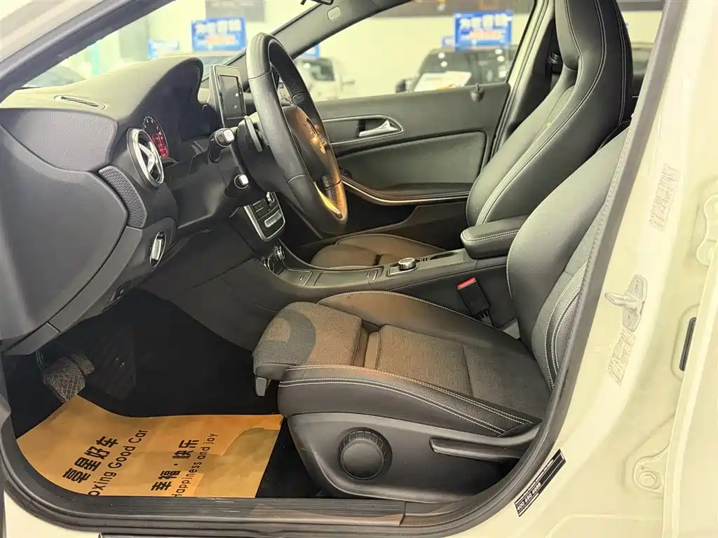 Mercedes-Benz A-Class (imported) 2017 facelift A 200 dynamic type купить на сайте DeffCars