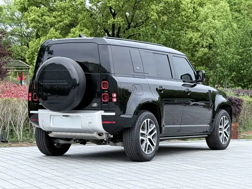 Land Rover Defender 2024 110 3.0T P400 XS купить на сайте DeffCars