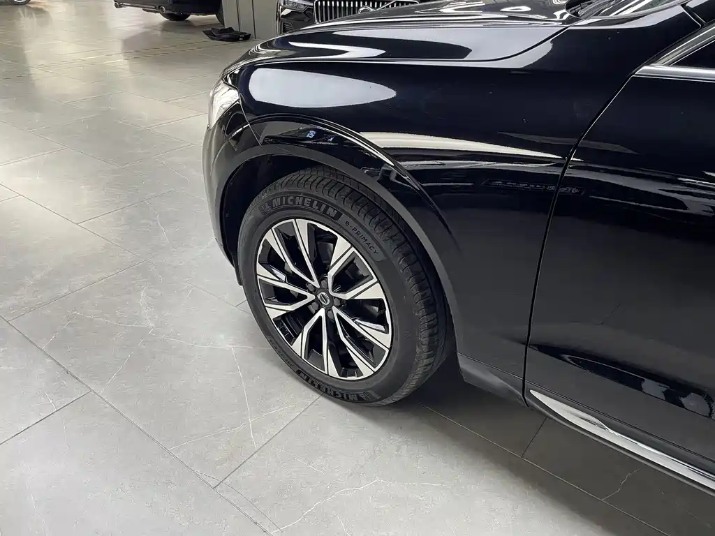 Volvo XC60 2023 B5 four-wheel drive Zhiyuan Deluxe Edition купить на сайте DeffCars