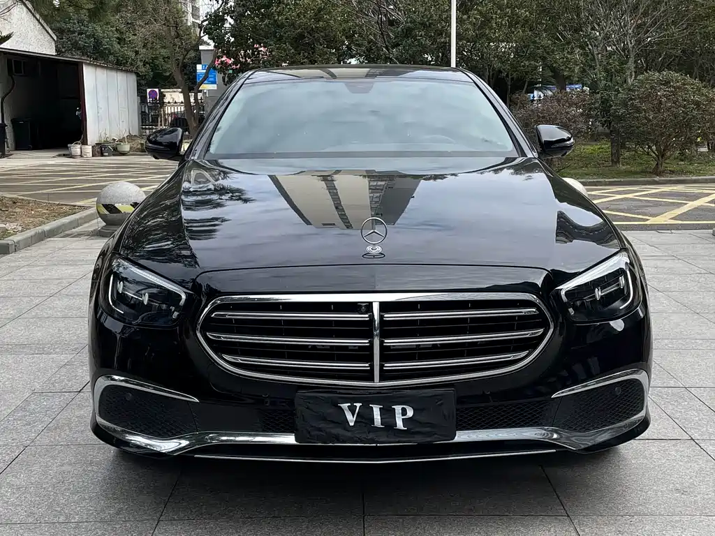 Mercedes-Benz E-Class 2023 E 300 L Luxury Model купить на сайте DeffCars