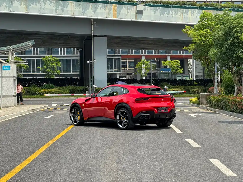 Purosangue 2023 6.5L V12 купить на сайте DeffCars