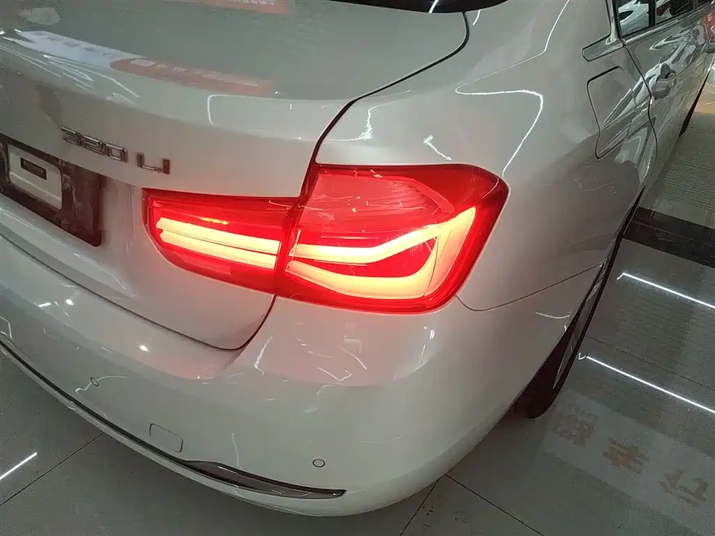 BMW 3 Series 2017 320Li Fashion Model купить на сайте DeffCars