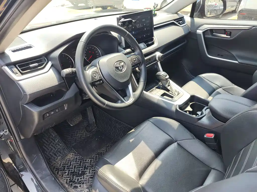 Wilanda 2022 2.0L CVT two-wheel drive luxury PLUS version купить на сайте DeffCars