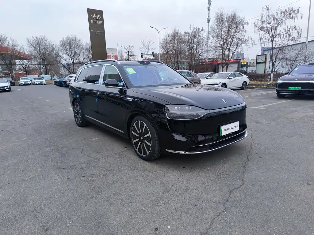 Wenjie M9 2025 extended range Max version 52kWh 6-seater version (192-line lidar) купить на сайте DeffCars