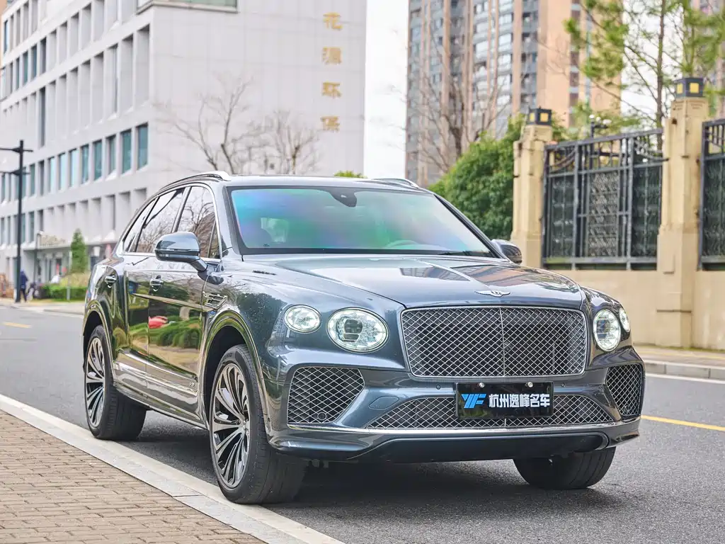 Bentayga 2021 4.0T V8 купить на сайте DeffCars