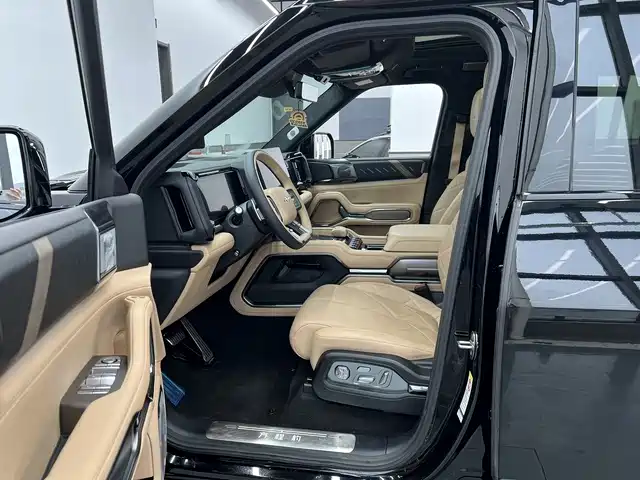 Leopard 8 2025 Zhiyong flagship version 7 seats купить на сайте DeffCars