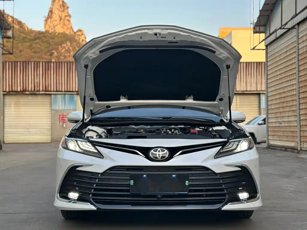 Camry 2023 2.5G Deluxe Edition купить на сайте DeffCars