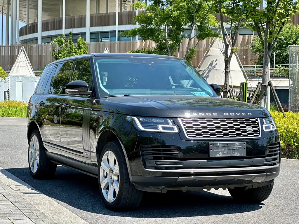 Range Rover 2019 3.0 SC V6 Legendary Extended Edition купить на сайте DeffCars