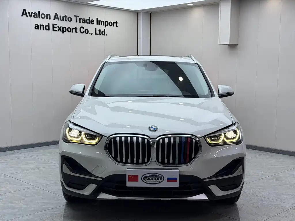 BMW X1 2022 sDrive20Li Exclusive Model купить на сайте DeffCars