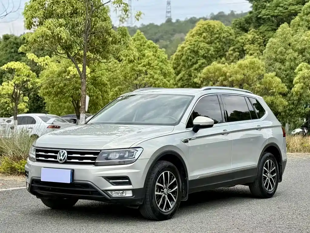 Tiguan L 2018 330TSI automatic two-wheel drive luxury version купить на сайте DeffCars