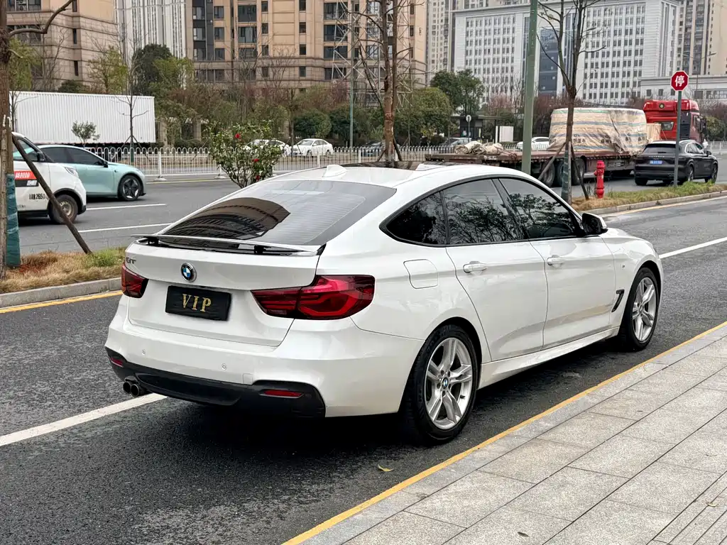 BMW 3 Series GT 2019 320i M Sports Package купить на сайте DeffCars