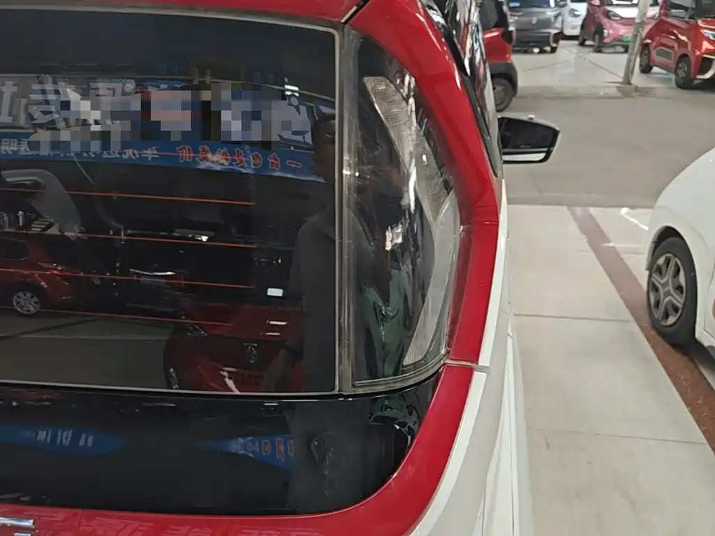 Wuling NanoEV 2021 model for fun купить на сайте DeffCars