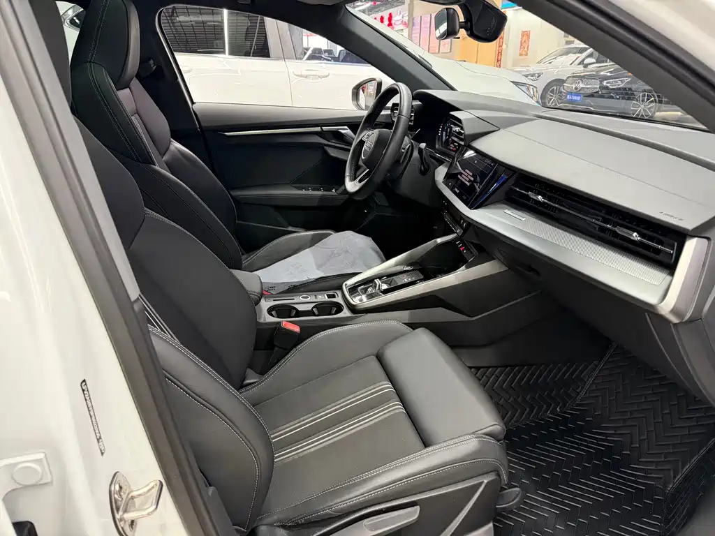 Audi A3 2023 A3L Limousine 35 TFSI Fashionable and Sporty купить на сайте DeffCars