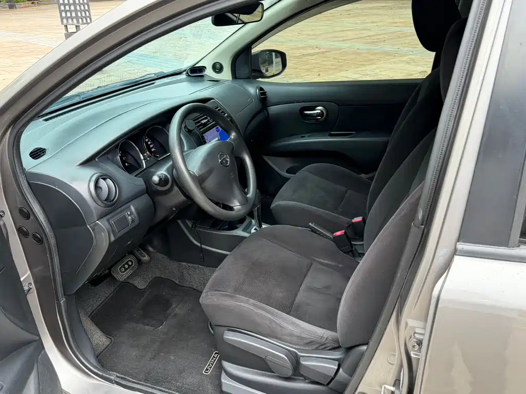 Liwei 2013 1.6XE CVT Comfort Edition купить на сайте DeffCars