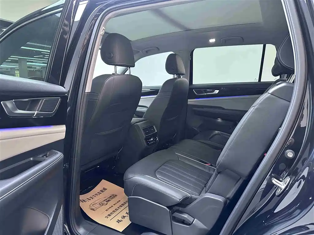 Touron 2021 380TSI four-wheel drive luxury version купить на сайте DeffCars