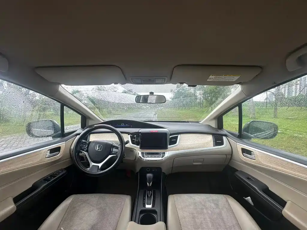 Jade 2014 1.8L Automatic Comfort Elite Edition 5 Seater купить на сайте DeffCars