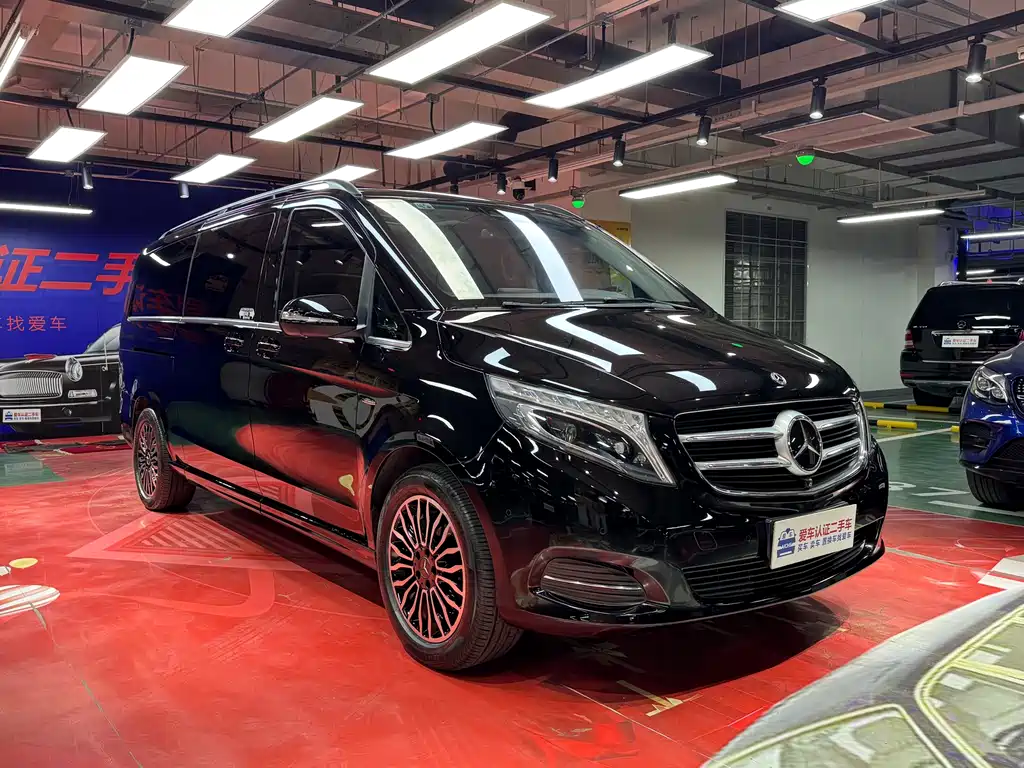 Mercedes-Benz V-Class 2017 V 260 L Premium Extended Edition купить на сайте DeffCars