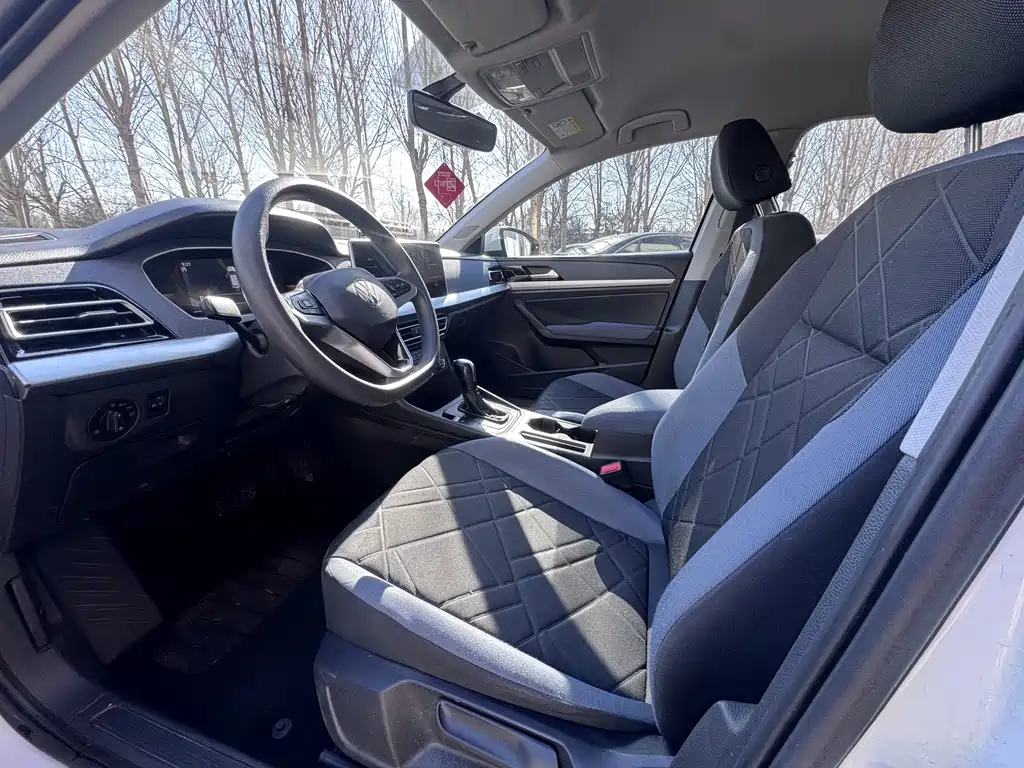Lavida 2023 1.5L automatic Deyi version купить на сайте DeffCars