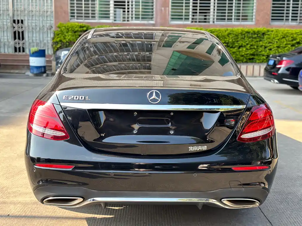 Mercedes-Benz E-Class 2016 E 200 L Sports купить на сайте DeffCars