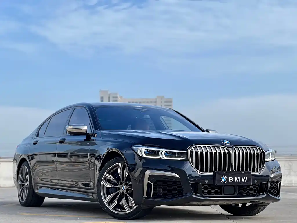 BMW 7 Series 2019 M760Li xDrive V12 Sports Package купить на сайте DeffCars