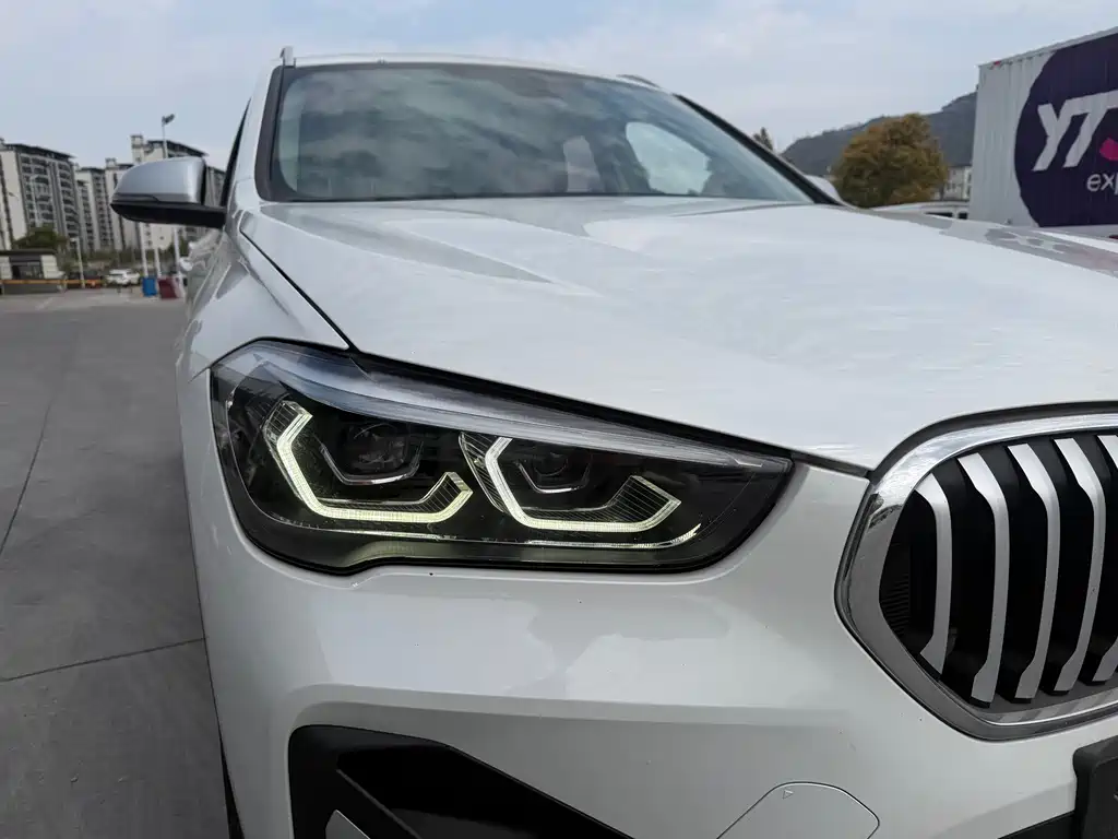 BMW X1 2022 sDrive20Li Fashion Model купить на сайте DeffCars