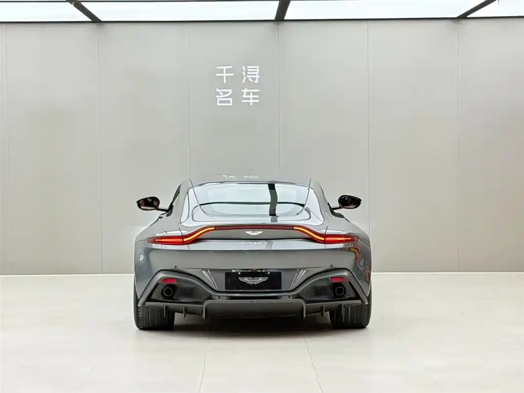 V8 Vantage 2018 4.0T V8 Coupe купить на сайте DeffCars