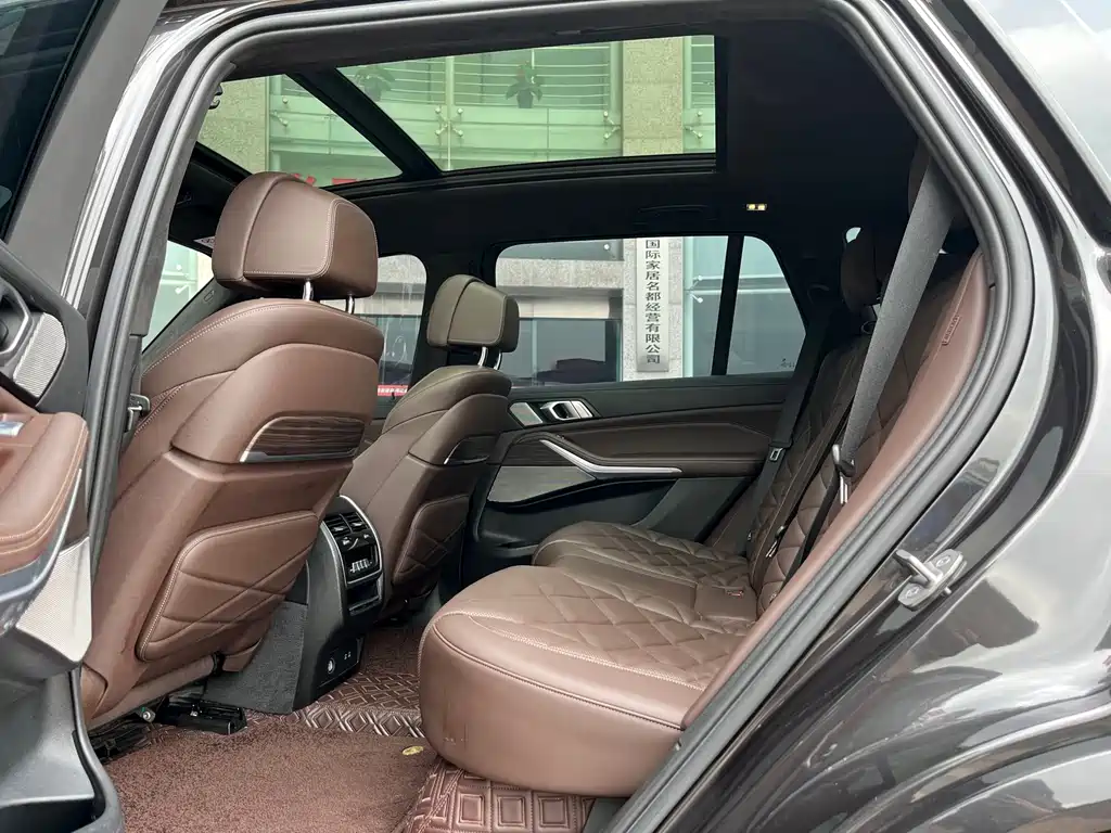 BMW X5 2022 facelift xDrive 40Li M sports package купить на сайте DeffCars