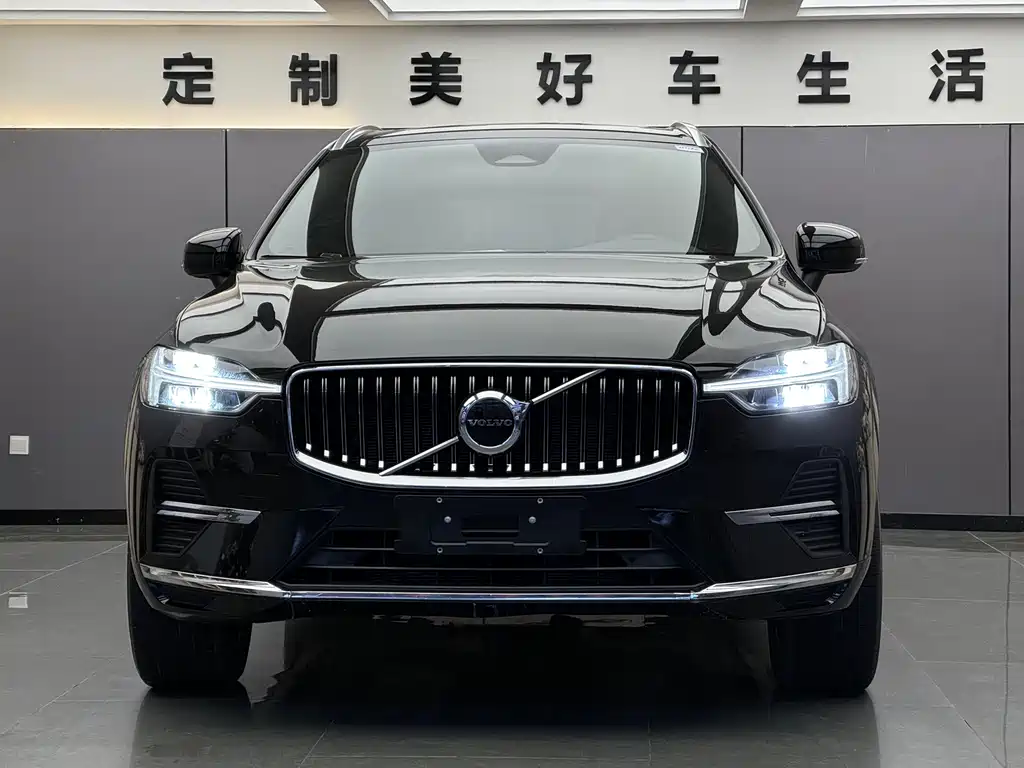 Volvo XC60 2025 B5 four-wheel drive Zhiyuan Sports Edition купить на сайте DeffCars