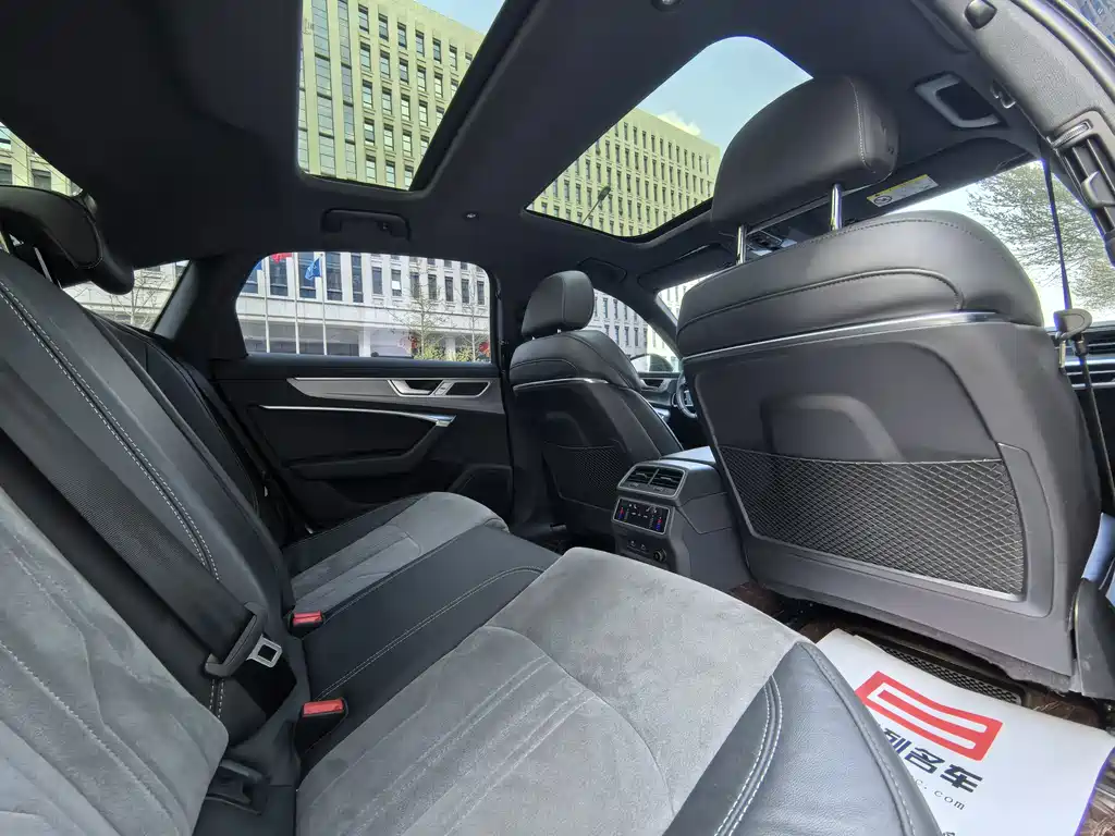 Audi A6L 2024 45 TFSI Premium Dynamic Model купить на сайте DeffCars