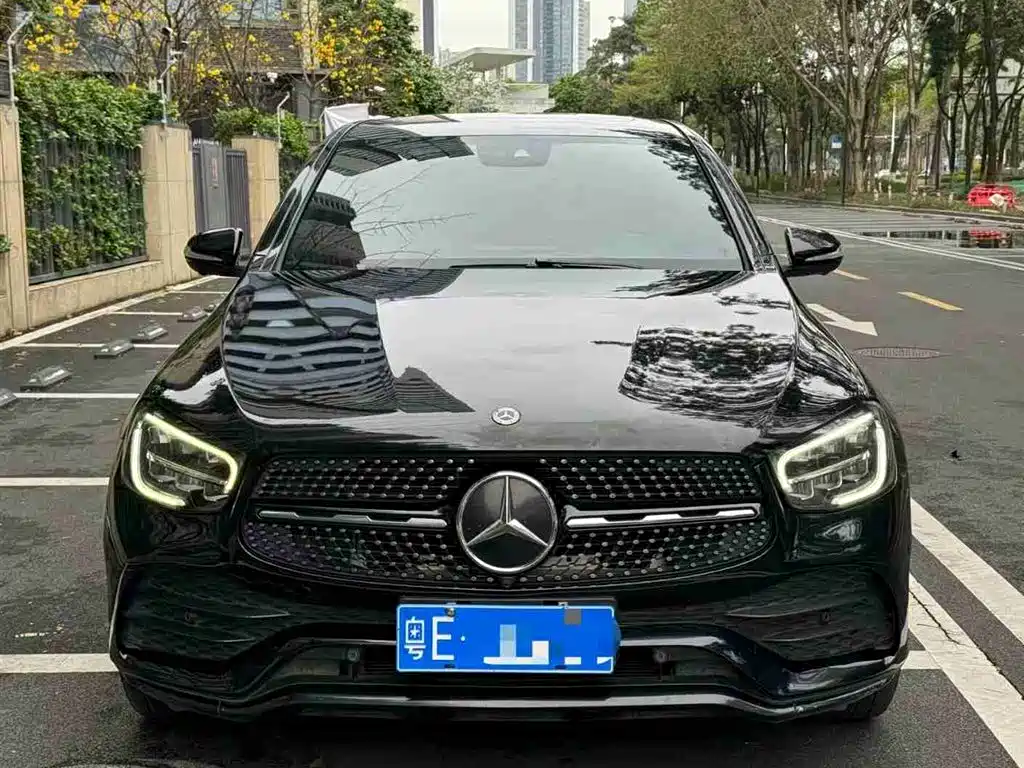 Mercedes-Benz GLC Coupe 2020 GLC 300 4MATIC Coupe SUV купить на сайте DeffCars