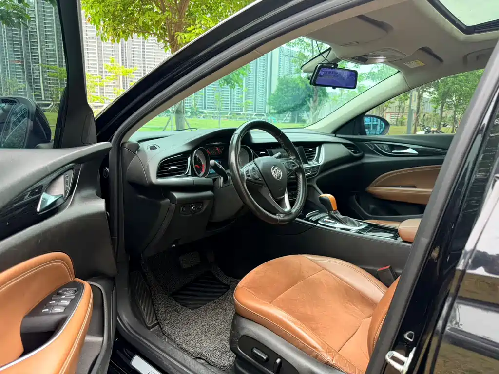 Regal 2019 20T Elite National VI купить на сайте DeffCars