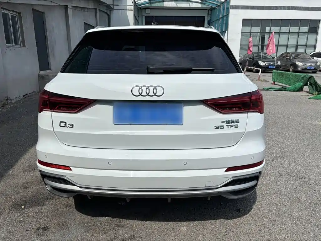 Audi Q3 2019 35 TFSI aggressive and dynamic model купить на сайте DeffCars