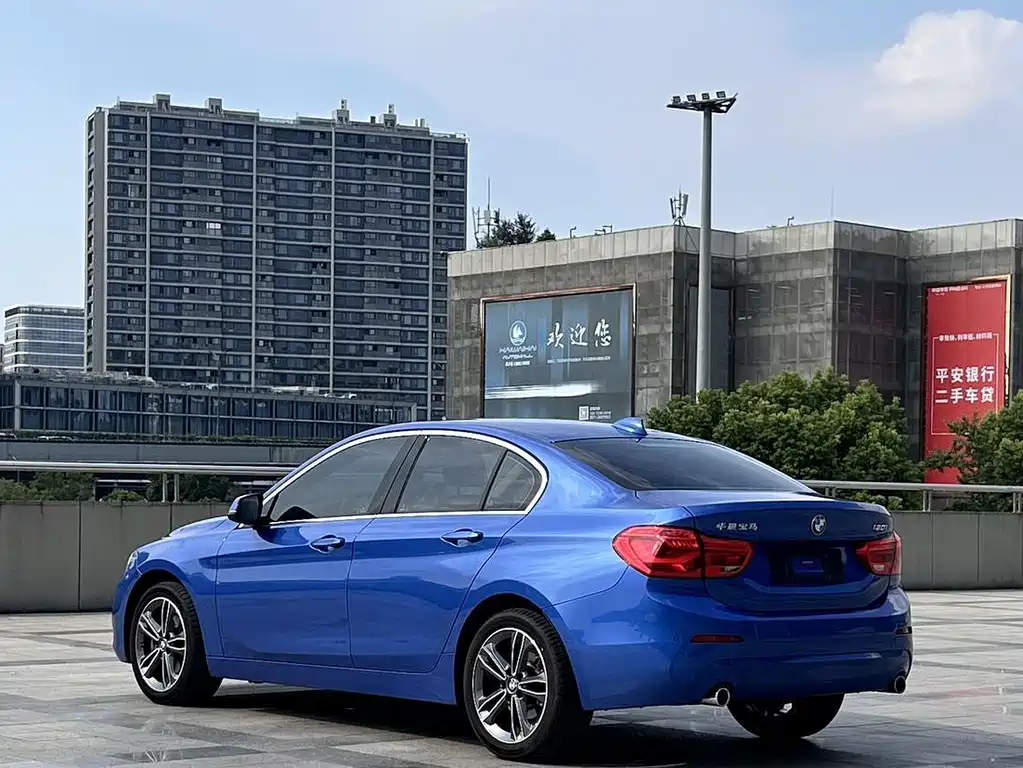BMW 1 Series 2020 120i Fashion купить на сайте DeffCars