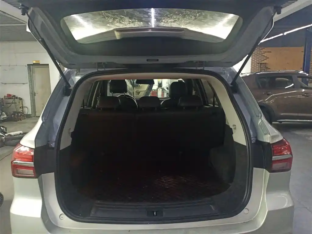 Roewe RX5 2020 20T automatic 4G interconnection surpasses the flagship version купить на сайте DeffCars