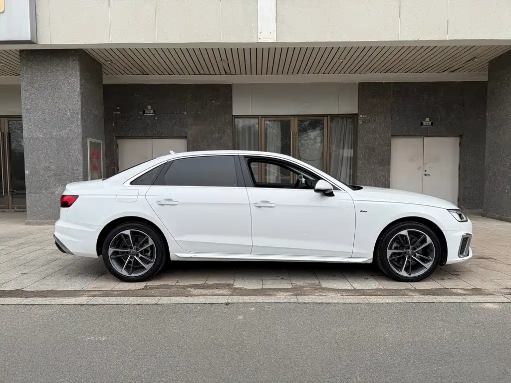 Audi A4L 2020 40 TFSI luxury and dynamic model купить на сайте DeffCars