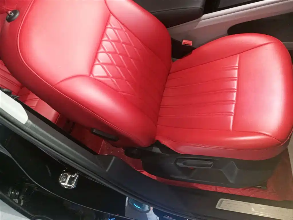 Touron 2022 330TSI two-wheel drive luxury version купить на сайте DeffCars