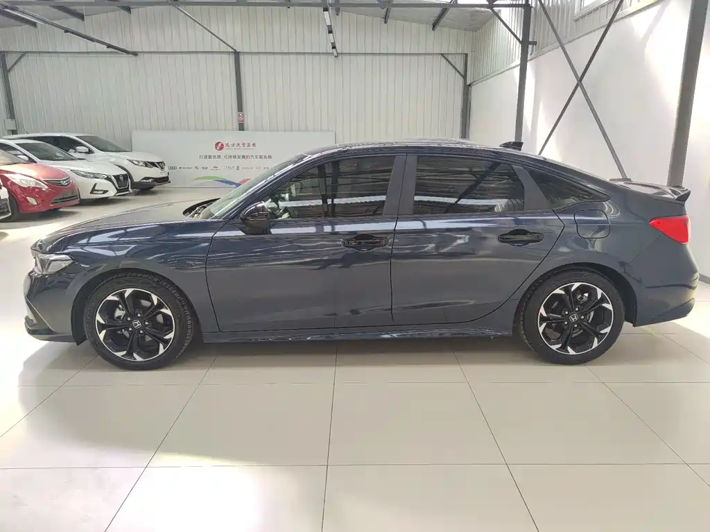Civic 2022 240TURBO CVT combustion version купить на сайте DeffCars