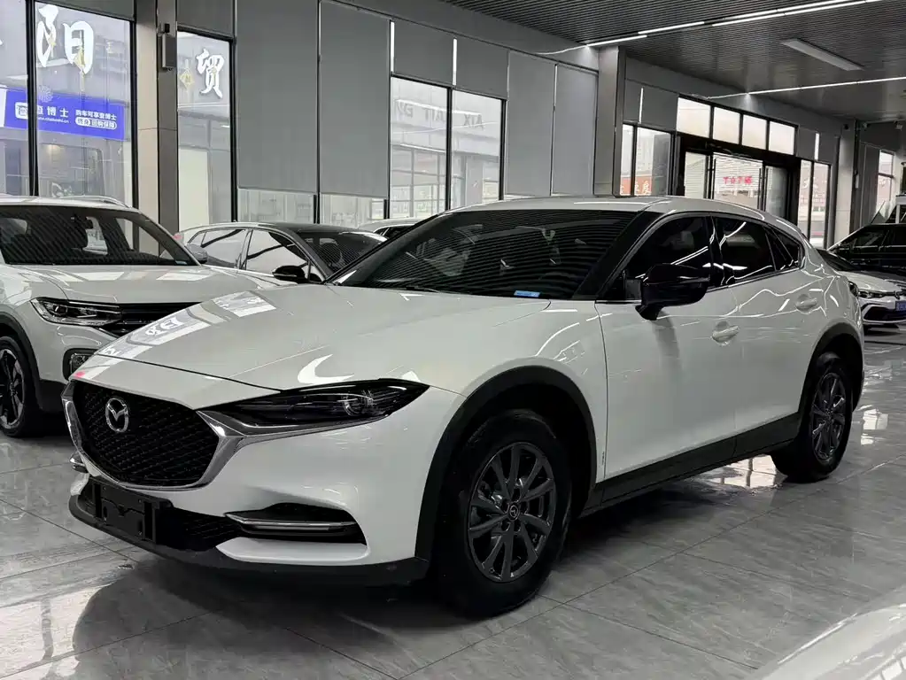 Mazda CX-4 2021 2.0L automatic two-wheel drive Blue Sky Vitality Edition купить на сайте DeffCars