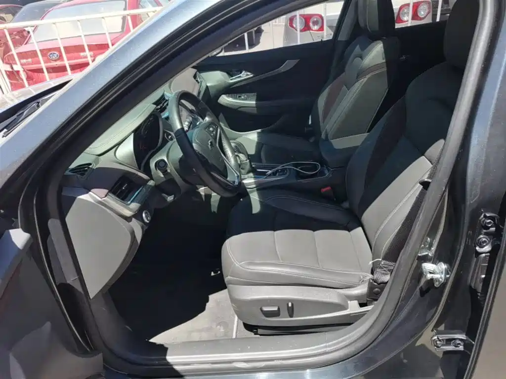 Malibu 2018 530T Automatic Deluxe Edition купить на сайте DeffCars