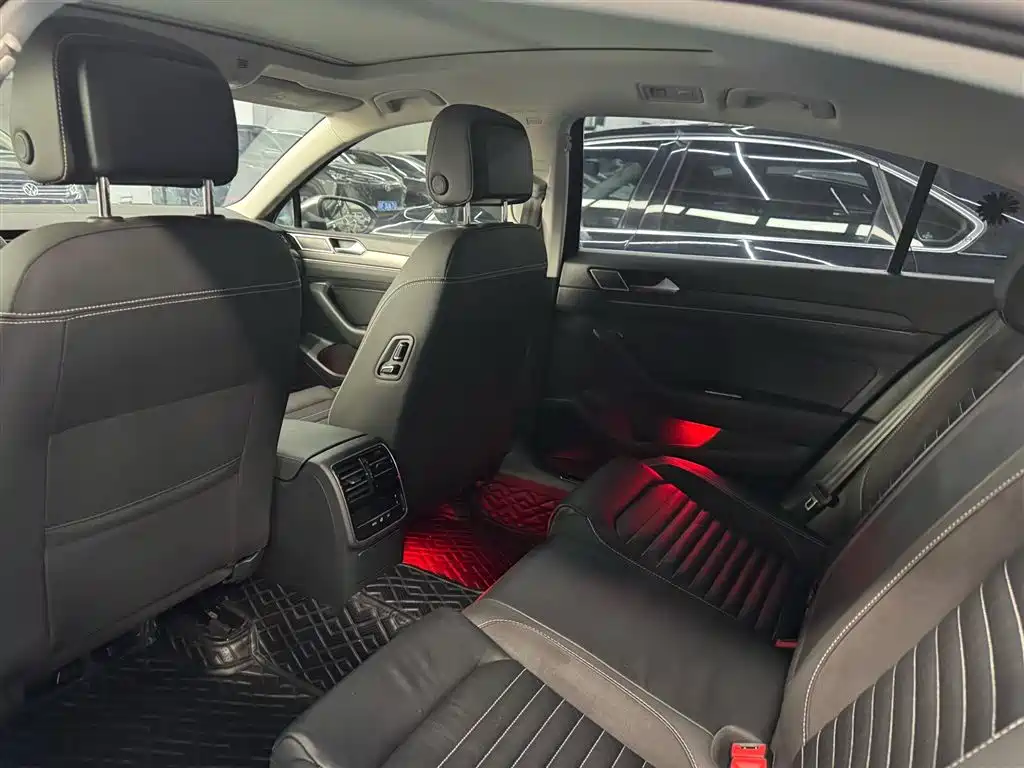 Magotan 2020 330TSI DSG leading model купить на сайте DeffCars