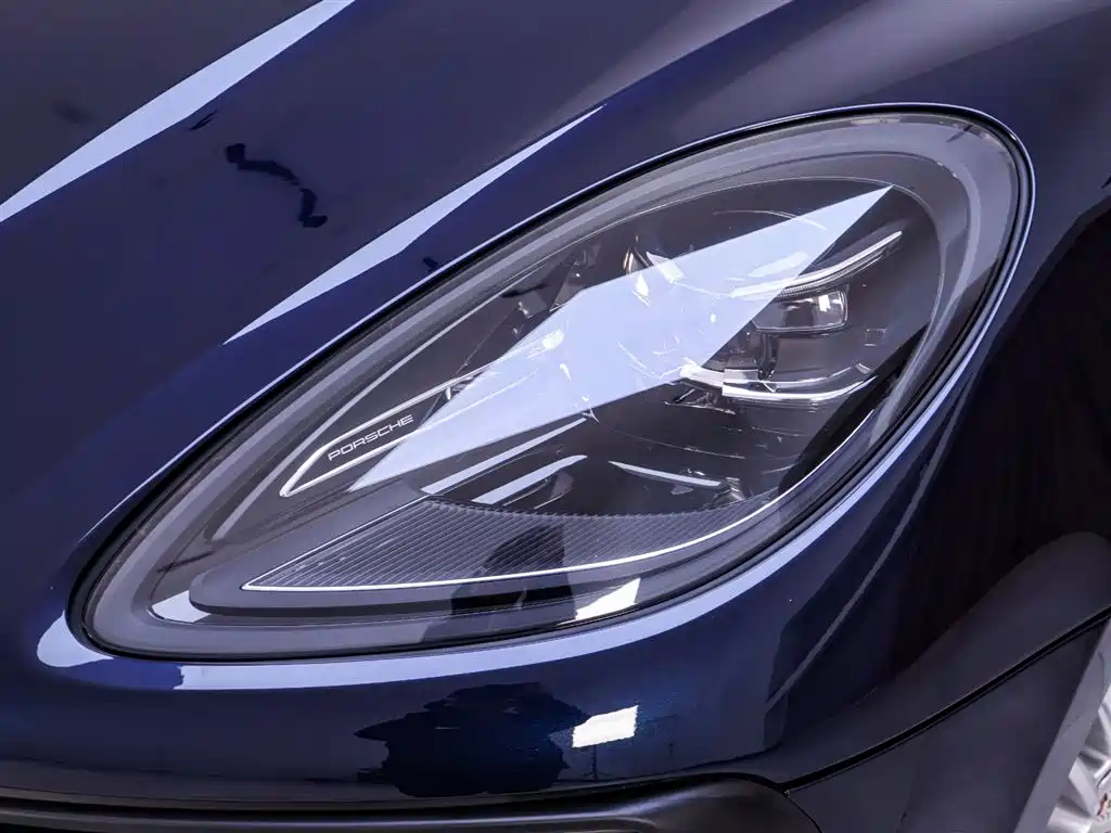 Macan 2023 Macan 2.0T купить на сайте DeffCars