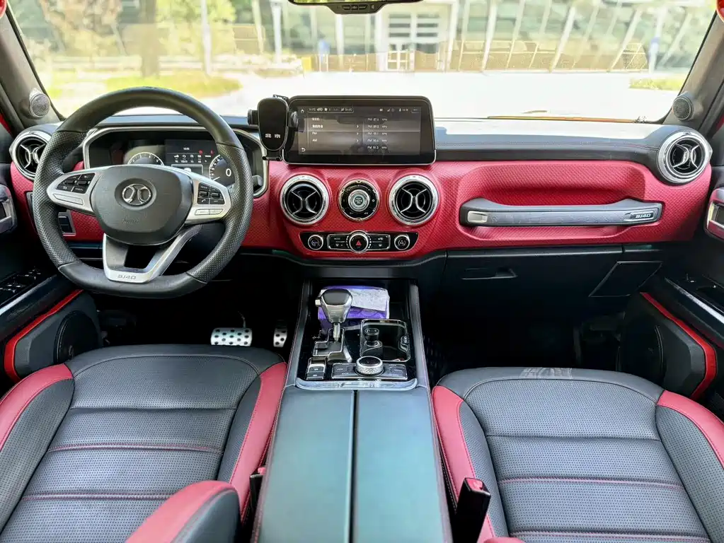 Beijing Off-Road BJ40 2018 PLUS 2.3T automatic four-wheel drive flagship version National V купить на сайте DeffCars
